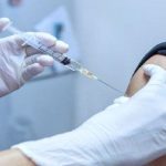 متولدین قبل سال 1342 برای واکسیناسیون ثبت نام کنند