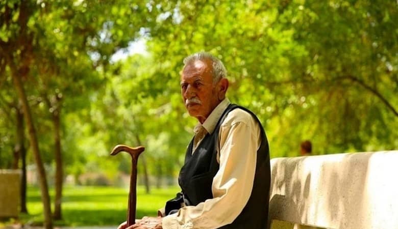 حقوق بازنشستگان از فروردین ماه زیاد می‌شود؟