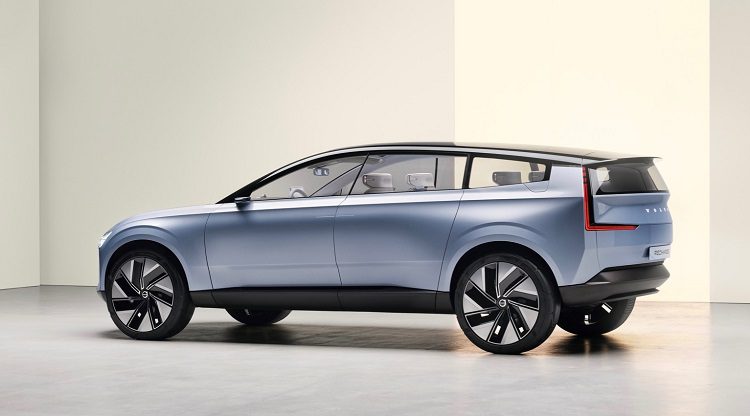 ولووشیشه‌های جلوی خوردو ولوو را به یک نمایشگر AR تبدیل می‌کند!