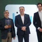 اپلیکیشن بلوبانک محصول برتر سال ۱۴۰۰ حوزه فین‌تک شد