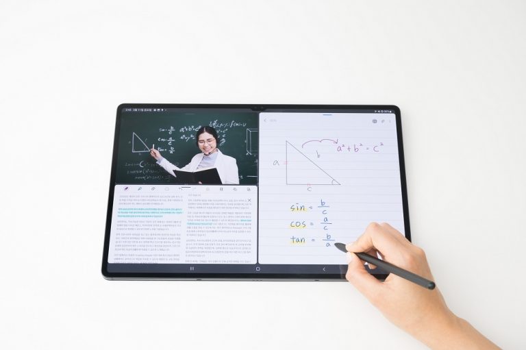گلکسی Tab S8؛ ابزاری عالی برای زندگی، کار و تحصیل دانشجویان 17 Samsung Galaxy Tab S8 The Perfect Tool for Balancing Life Work and School as a Busy Student 5