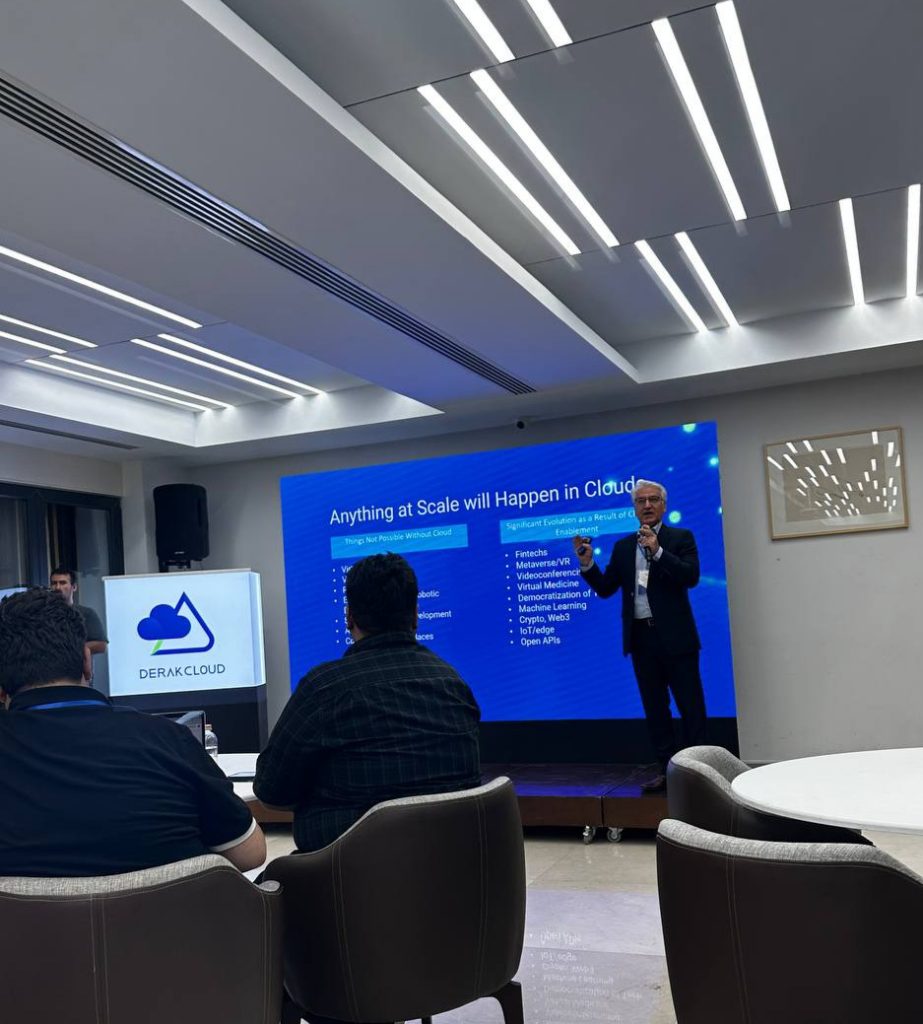 فرشاد خون‌جوش، رئیس هیئت مدیره ابردراک