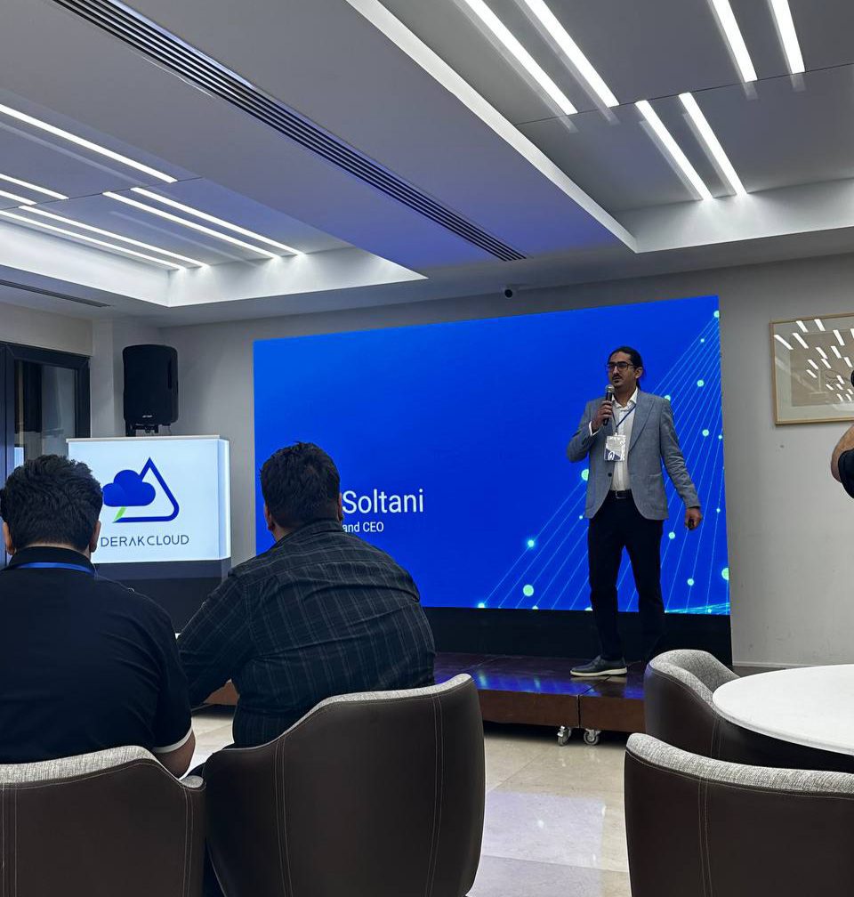 سینا سلطانی، مدیرعامل ابردراک