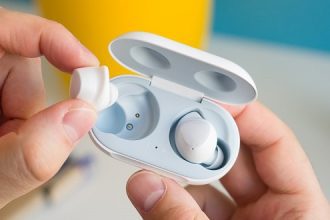 بهترین ایربادهای بی سیم 2023 بخش دوم، غرق در صدا