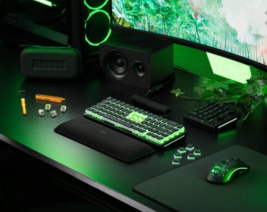 معرفی سوئیچ جدید Raptor Clicky توسط خانواده Glorious 15 Raptor Clicky بهترینها برای بازی هستند