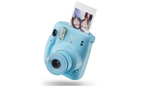 13 گزینه مناسب برای هدیه دادن 17 دوربین Fujifilm Instax Mini 11