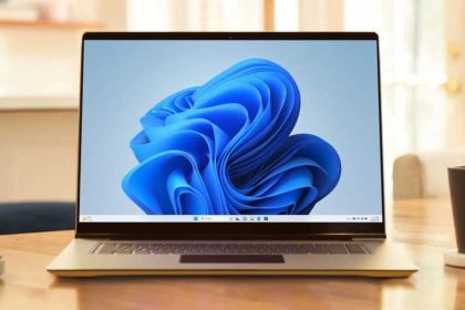 چطور پراسس های تسک منیجر را نگه داریم تا ببینیم؟ 13 چطور پراسس های تسک منیجر را نگه داریم تا ببینیم؟ حتی پس از دههها استفاده از ویندوز، هنوز هم روشهای کوچکی برای پیمایش مؤثرتر آن توسط کاربران کشف میشوند که واقعا انسان را شگفتزده میکنند. برای مثال میانبرهای ویندوز را در نظر بگیرید، به قدری تعداد زیادی از آنها وجود دارد که کاربران هنوز در حال یادگیری موارد جدید هستند. در ادامه این مطلب قصد داریم یکی از مفیدترین این میانبرها را که توسط یکی از کاربران کشف شده است، معرفی کنیم. با ما در این مقاله رسانه مدیاتی همراه باشید.