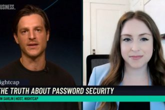 هشدار FBI، از شارژرهای عمومی استفاده نکنید