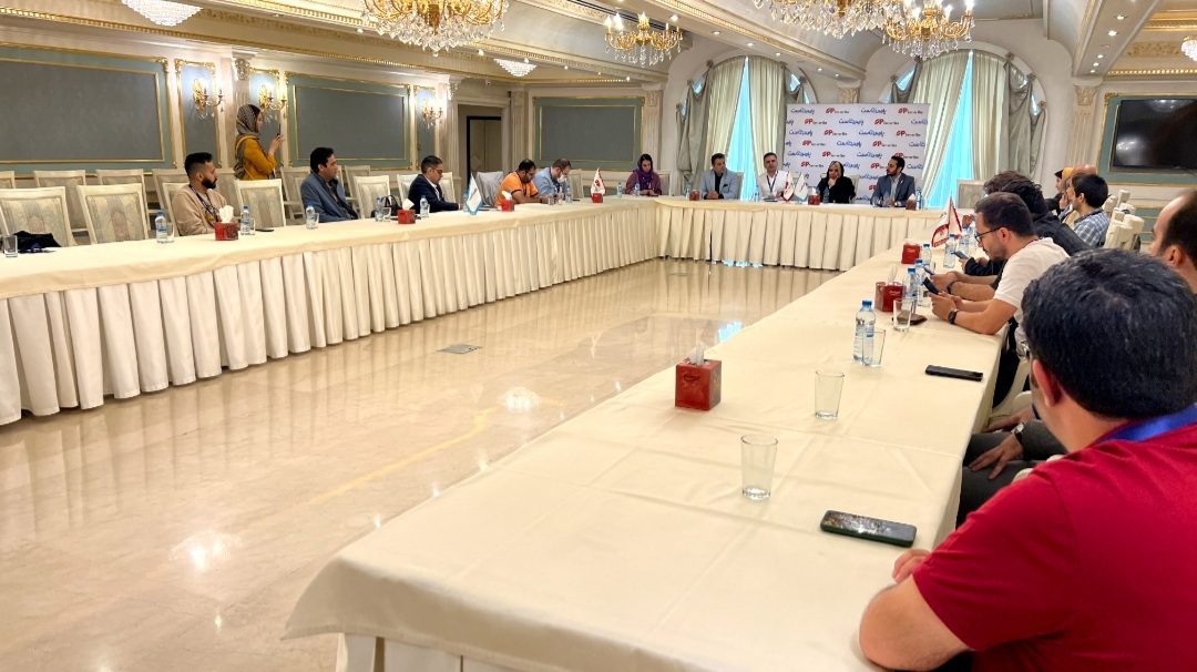 فیلترینگ مانع گسترش فعالیت های بین المللی - نشست خبری سرور پارس 14 نشست خبری سرور پارس