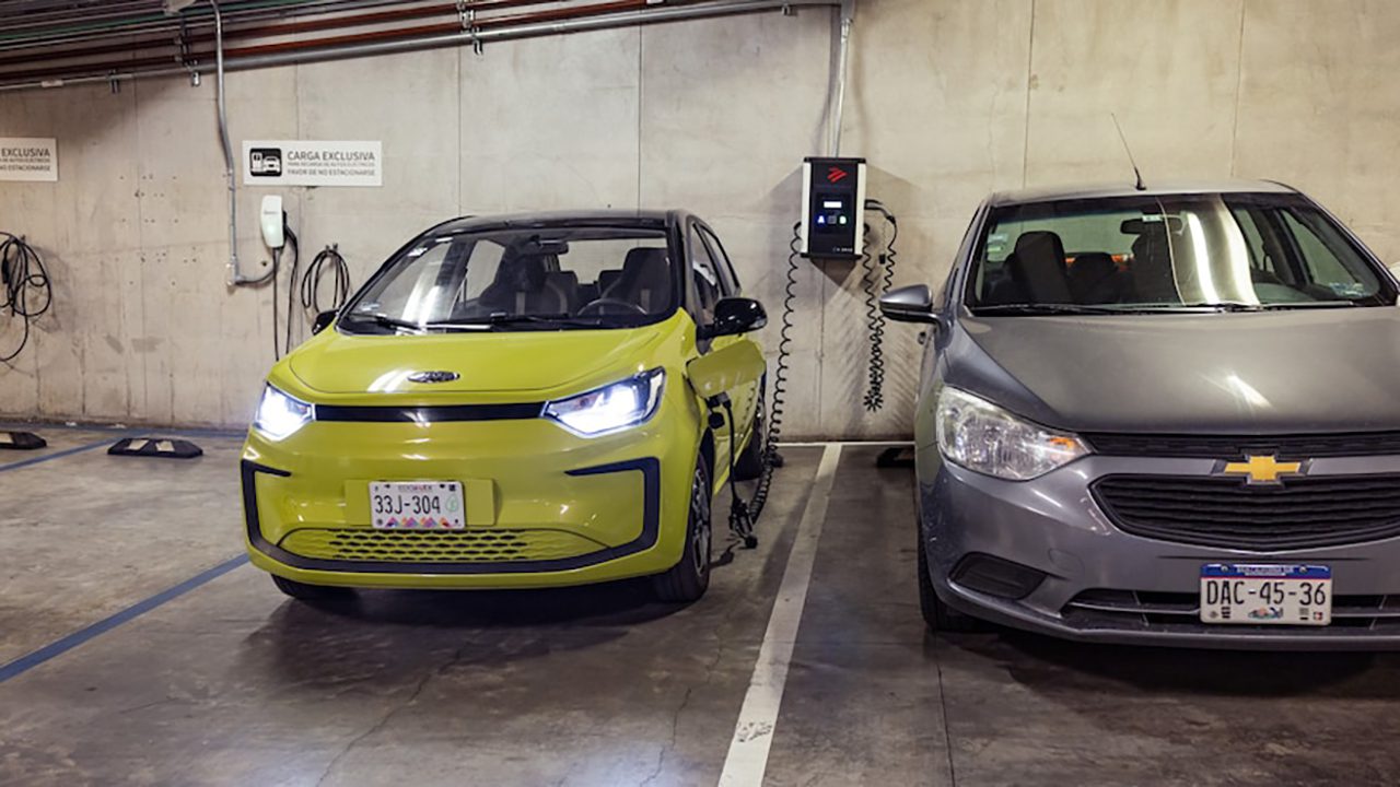 جک E10X 2024، خودروی برقی کوچک و ایدهآل شهری 17 050 2024 JAC E10X