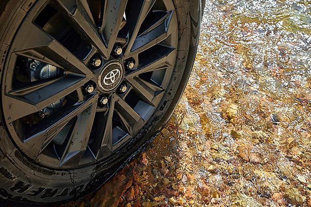 10 نکته در مورد تویوتا پرادو 250 2024 که باید بدانید 18 2024 toyota land cruiser prado 011 o4eg