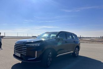 معرفی و مشخصات فنی اکستریم VX از برند مدیران خودرو