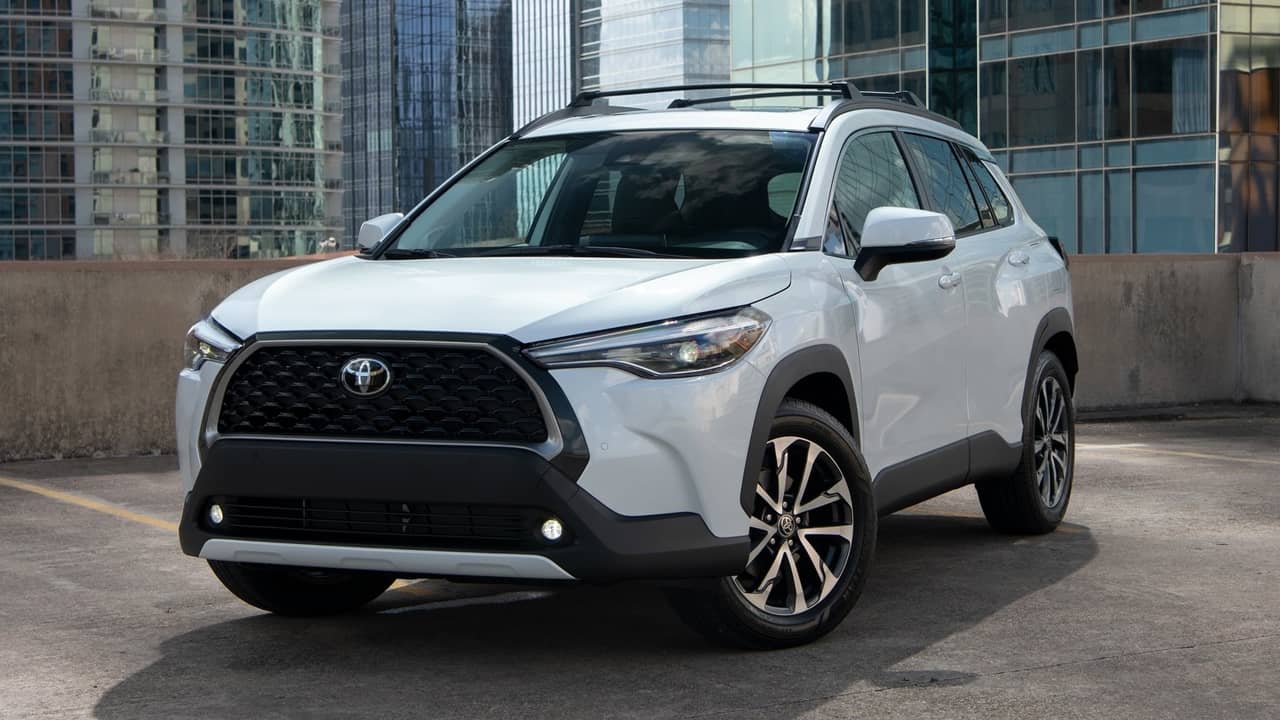 بررسی تویوتا کرولا کراس 2022 14 بررسی تویوتا کرولا کراس 2022