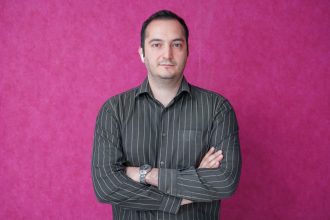 مهرشاد تیموری، مدیر عامل بقراط