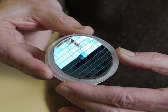 ساخت اولین نیمه رسانای گرافن کاربردی جهان