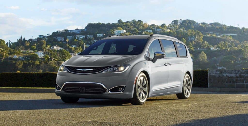 7 خودروی هیبریدی که نباید بخرید 18 5. Chrysler Pacifica Hybrid 2018