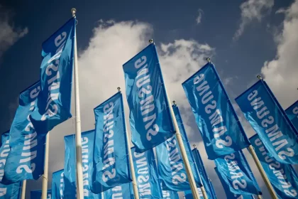 رم سامسونگ در پردازنده 1.4 نانومتری اینتل؛ اتحاد بزرگان برای شکست اپل 13 رم سامسونگ در پردازنده 1.4 نانومتری اینتل؛ اتحاد بزرگان برای شکست اپل