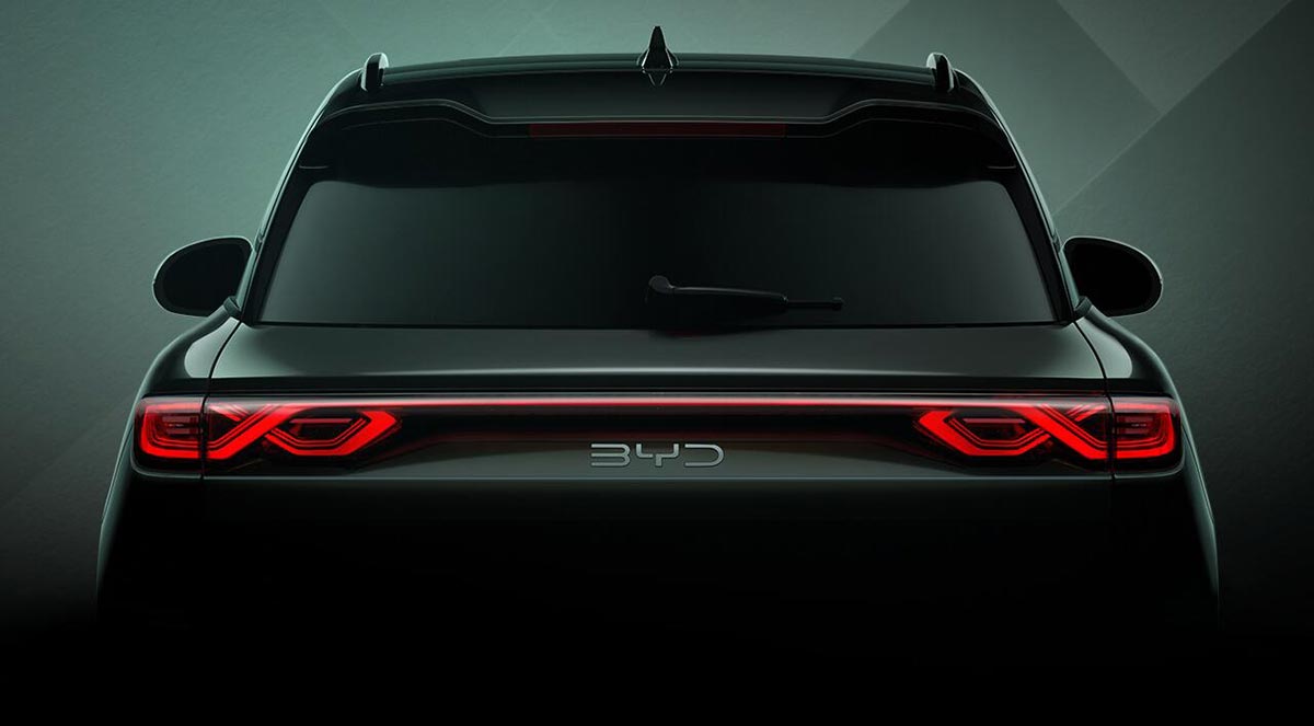 معرفی شاسی بلند کامپکت Yuan Up شرکت BYD 16 BYD شاسی بلند کامپکت الکتریکی جدید Yuan Up را به نمایش گذاشت.