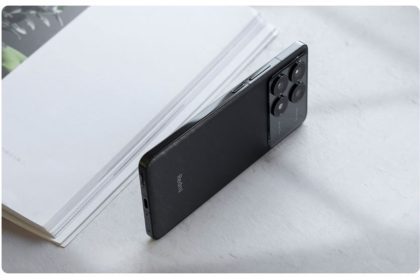 قدرتمندترین گوشی میان رده دنیا با 24 گیگابایت رم در راه است 13 قدرتمندترین گوشی میان رده دنیا با 24 گیگابایت رم در راه است