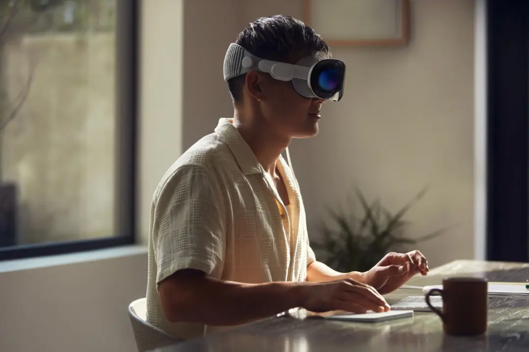 اپل ویژن پرو برنده جنگ هدست ها بدون حضور در CES 15 ویژن پرو