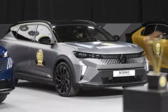 رنو سنیک E-Tech برنده جایزه خودروی سال 2024 شد