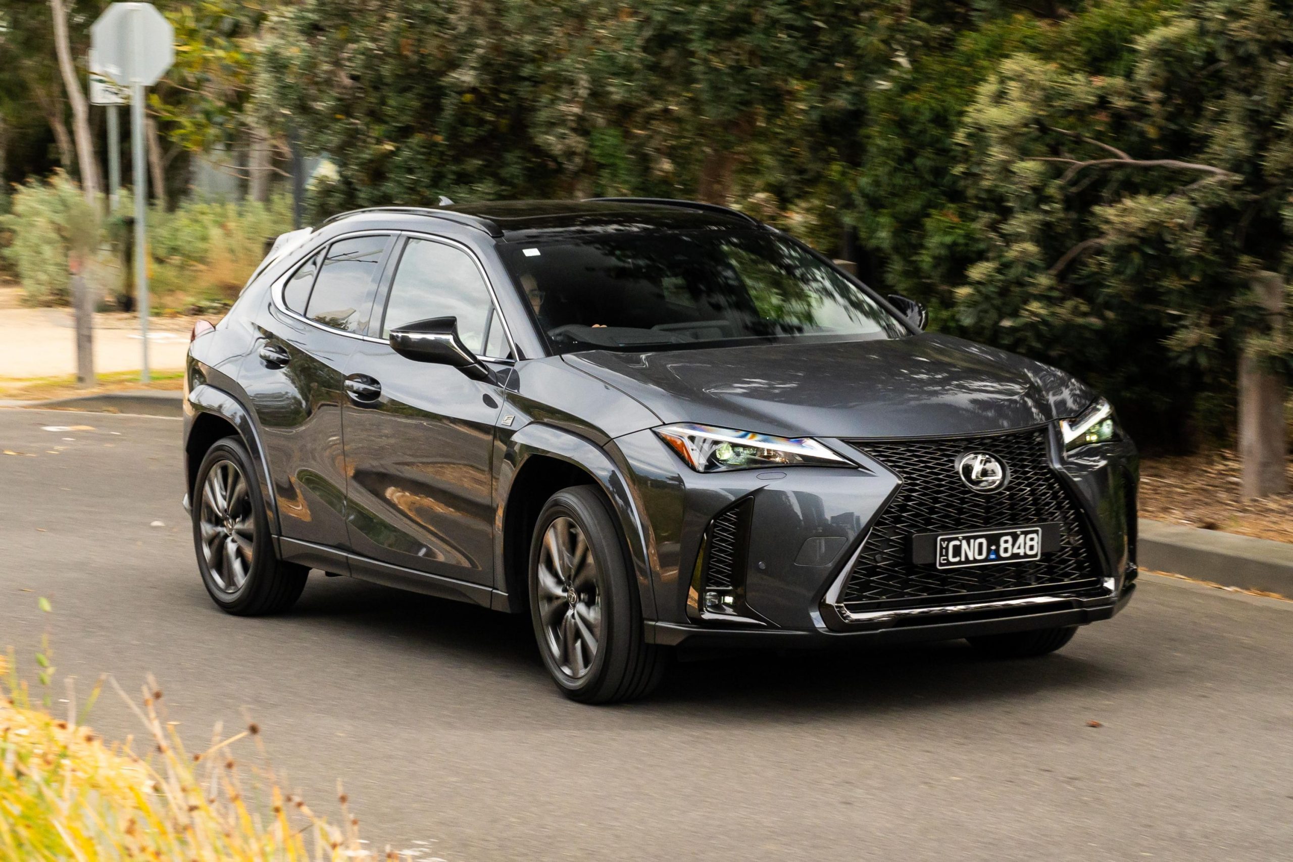 بهترین خودروهای هیبریدی کوچک 2024 و 2025 22 2024 Lexus UX
