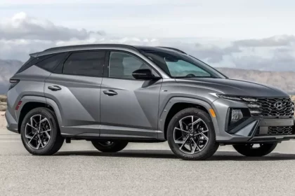 هیوندای توسان 2025 با موتورهای هیبریدی متنوعتر عرضه میشود 13 هیوندای توسان 2025 با موتورهای هیبریدی متنوعتر عرضه میشود.