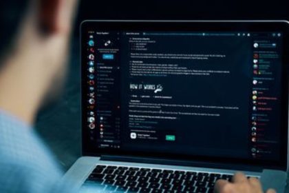 معنی IDLE در Discord چیست و آیا دقیق است؟ 13 «IDLE» در Discord به چه معناست و آیا دقیق است؟