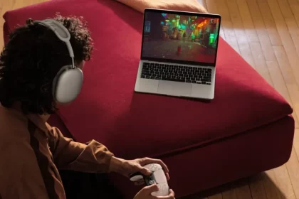 رونمایی اپل از مک بوک ایر 13 و 15 اینچ M3