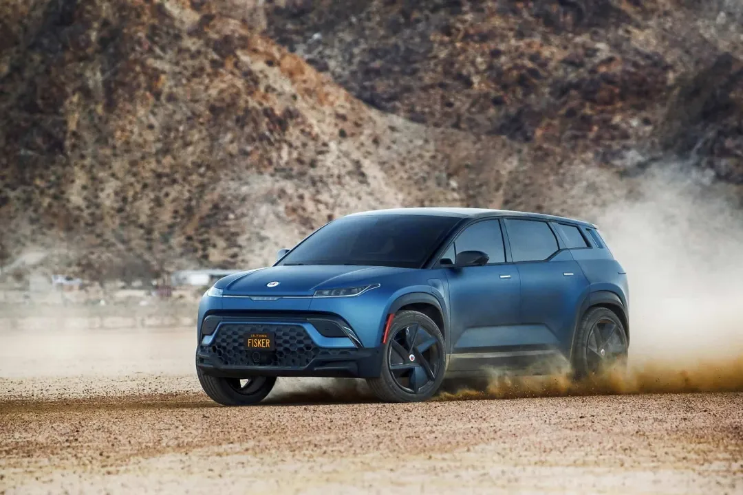 احتمال ورشکستگی یک خودروساز توسط یوتیوبر معروف 15 نقد تندوتیز یوتیوبر معروف شاید یک خودروساز را ورشکست کند.