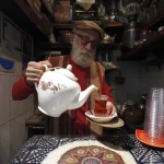 قهوه خانه 105 ساله‌ حاج علی درویش، کوچک ترین قهو‌ه خانه جهان در ایران