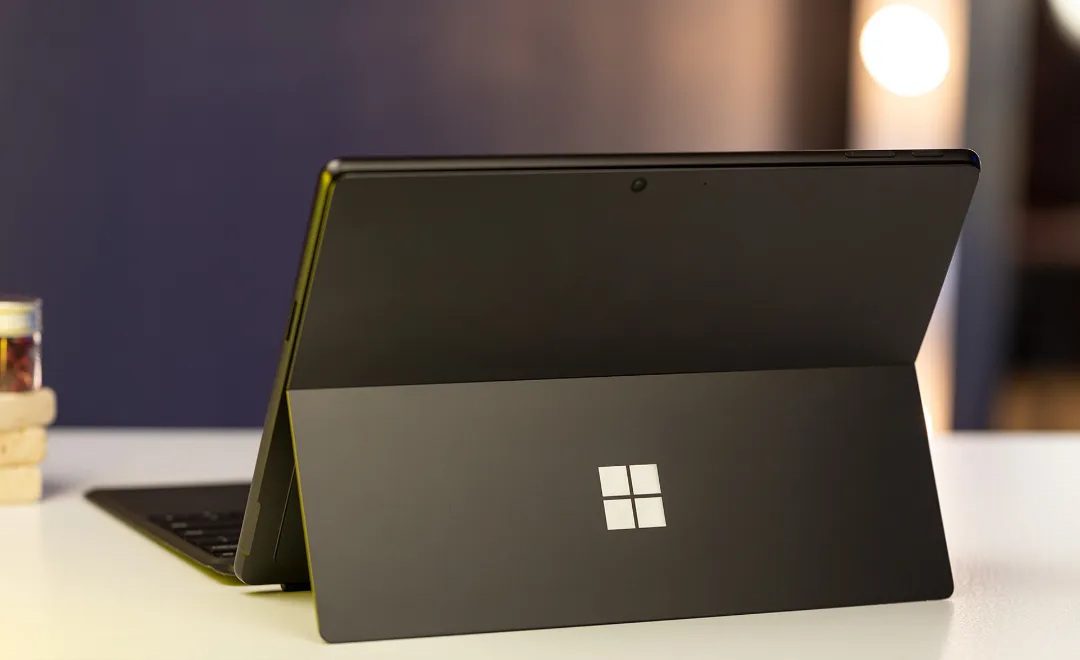 احتمالات سرفیس پرو 10 مایکروسافت 18 از سرفیس پرو 10 مایکروسافت چه انتظاراتی داریم؟