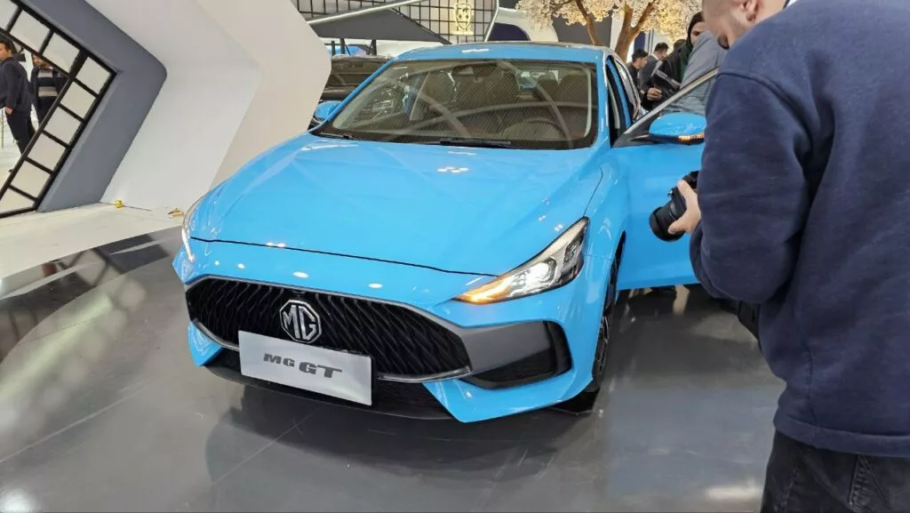 ناکامی در واردات خودرو پس از دو سال؛ کمتر از 10 هزار خودرو خارجی به کشور رسیدند 14 ناکامی در واردات خودرو پس از دو سال؛ کمتر از 10 هزار خودرو خارجی به کشور رسیدند.