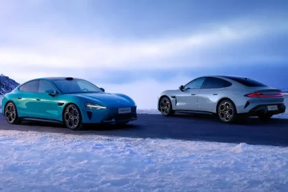 خودرو شیائومی SU7 رؤیت شد، در رنگهای جدید و جذاب 13 خودرو شیائومی SU7 رؤیت شد، در رنگهای جدید و جذاب