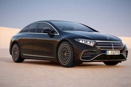 مرسدس بنز EQS مدل 2025 با ظاهر جدید رونمایی شد.