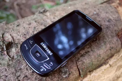 15 سال پیش اولین گوشی اندرویدی سامسونگ معرفی شد 13 15 سال پیش اولین گوشی اندرویدی سامسونگ معرفی شد