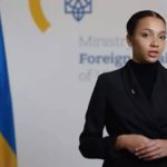 معرفی اولین سخنگوی دولت در دنیا با هوش مصنوعی!