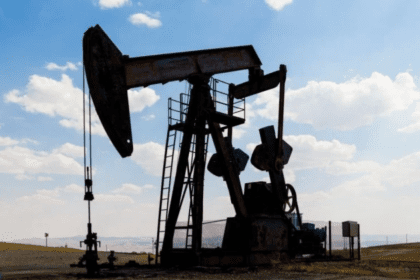 نفت بدترین زیان هفتگی را تجربه کرد 13 نفت، بدترین زیان هفتگی را تجربه کرد.