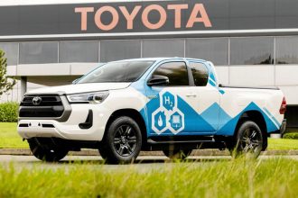 هایلوکس تویوتا با سوخت هیدروژنی در مرحله نهایی تست خود قرار دارد