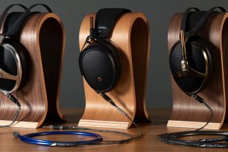 آیا هدست گران قیمت واقعا بهتر است؟ چقدر ارزش خرید نسبت به هدست میان رده دارد؟