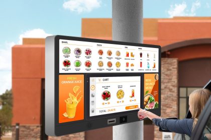 فناوری ضد تغییر رنگ الجی، برای بیلبوردهای دیجیتالی در فضای باز 13 LG Digital Signage UL verification 1