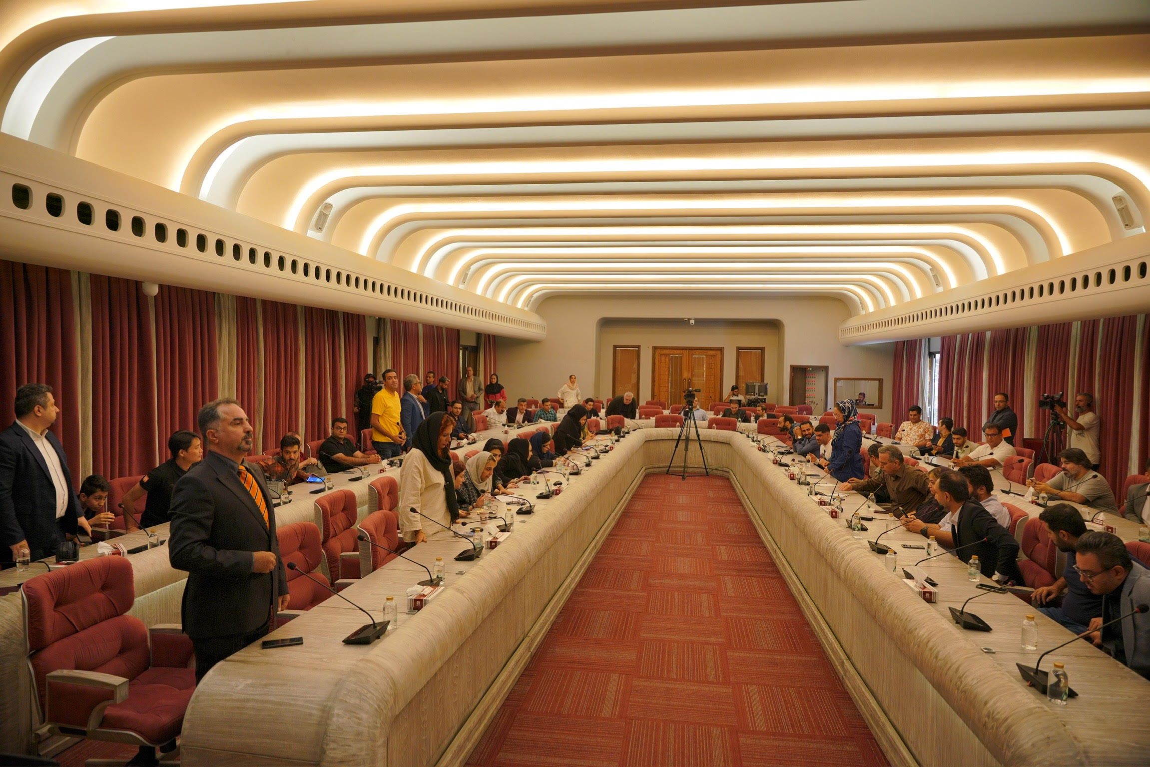 ریورسانگ در ایران رونمایی شد 14 ریورسانگ در ایران رونمایی شد