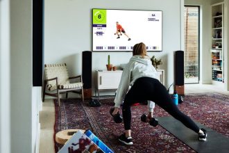 همکاری سامسونگ با F45 Training برای ارائه تمرینات ورزشی به کاربران تلویزیون