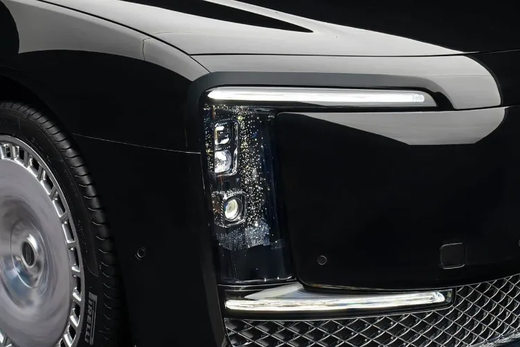 هواوی با S800 وارد دنیای خودروهای لوکس برقی شد 14 هواوی با S800 وارد دنیای خودروهای لوکس برقی شد