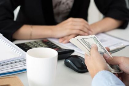 کدام بانک ها با گردش حساب وام می دهند؟ 13 کدام بانک ها با گردش حساب وام می دهند؟