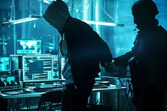 وازاواکا، هکر افسانه‌ای، در چنگ قانون روسیه گرفتار شد