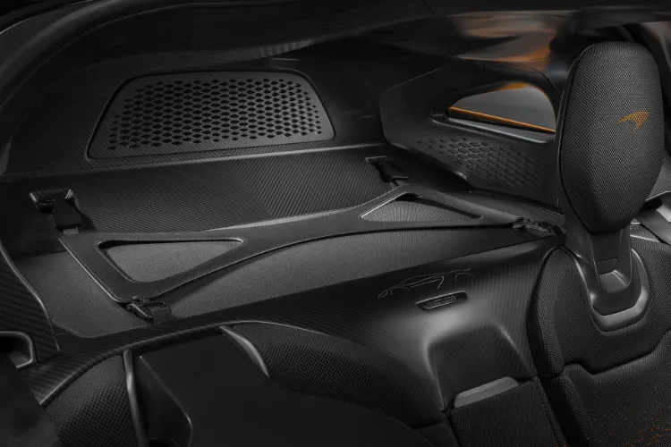 W1: اوج مهندسی مکلارن و تعریف جدیدی از سرعت 16 W1: اوج مهندسی مکلارن و تعریف جدیدی از سرعت