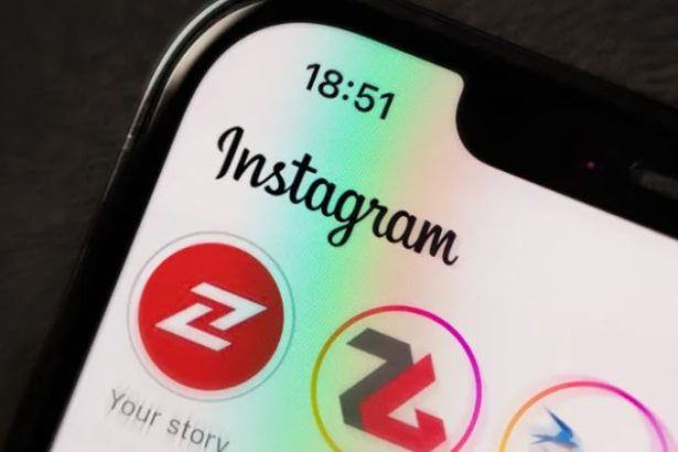 کلاژ خاطرات ۲۰۲۴: بهترین لحظات سال رو در استوری اینستاگرام جاودانه کن!