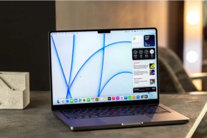 خداحافظی با ناچ! مک‌بوک پرو ۲۰۲۶ با طراحی تمام‌صفحه