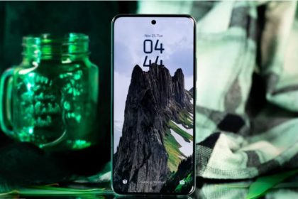 شیائومی ۱۶: پرچمدار جدید با دوربین تلهفوتوی قدرتمند 13 شیائومی ۱۶: پرچمدار جدید با دوربین تلهفوتوی قدرتمند